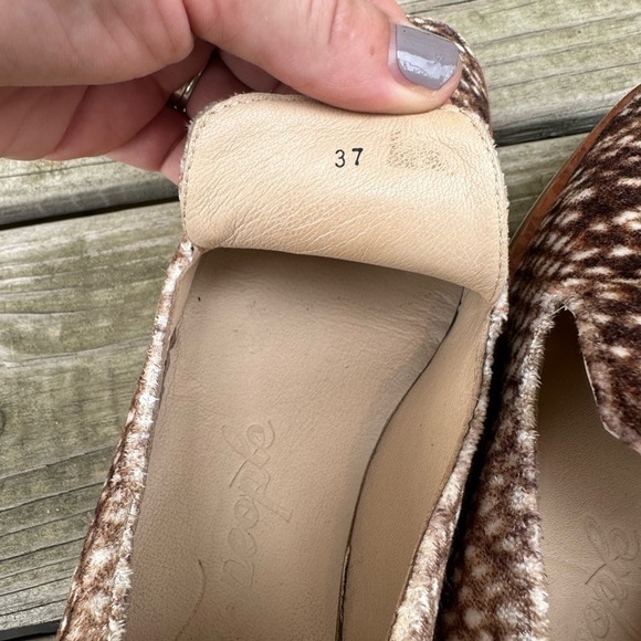 Free People Snake Eyes
Velvet Textured Loafers Slip On shoes size 37 - Picture 6 of 8